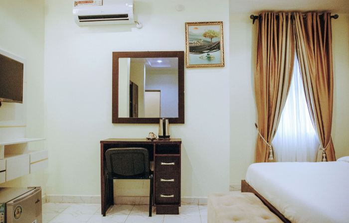 Golden Top Hotel
