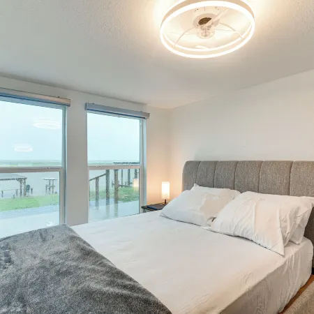 Seabreeze Retreat Waterfront Home Near Sargent