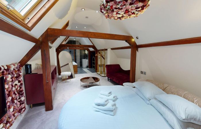 High Tor Hotel