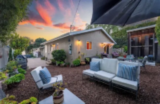 MAGICAL 5-STAR RATED OCEAN VIEW CUSTOM HOME -  PLEASE READ ALL OUR GUEST REVIEWS