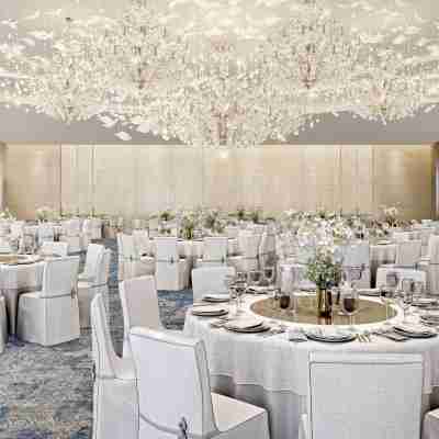 The St. Regis Kuwait Dining/Meeting Rooms