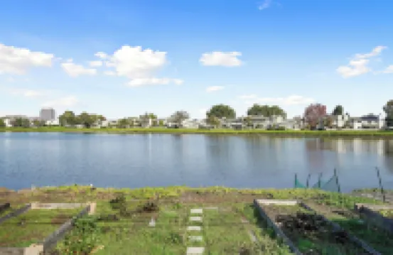 Lakefront Retreat  WaterViews 3BR 1.5BA