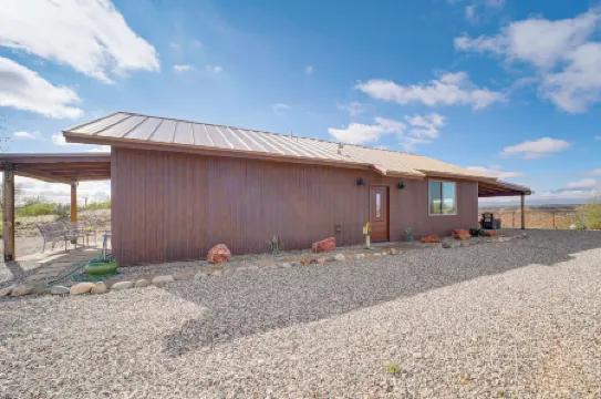 Surrounding Mtn & Valley Views! Cornville Getaway
