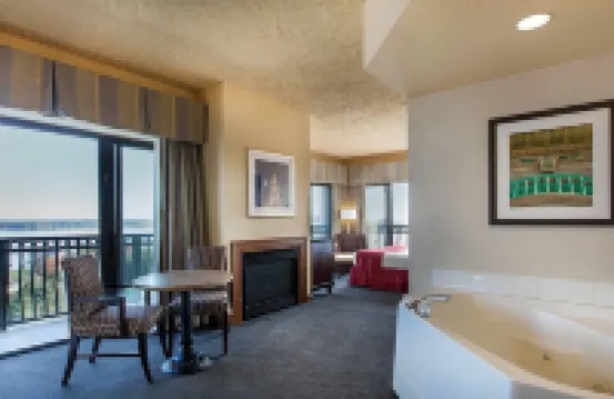 Shoreline Inn & Conference Center, Ascend Hotel Collection