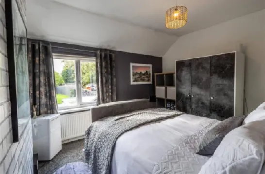 Peaceful Retreat in Telford With Modern Amenities Hotels in 