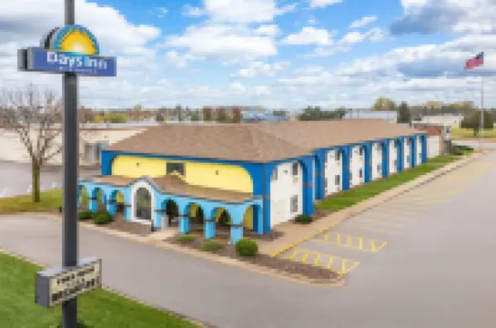 Days Inn by Wyndham Austin
