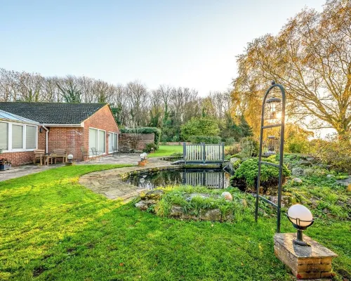 Randall Farm Hotels in Longfield