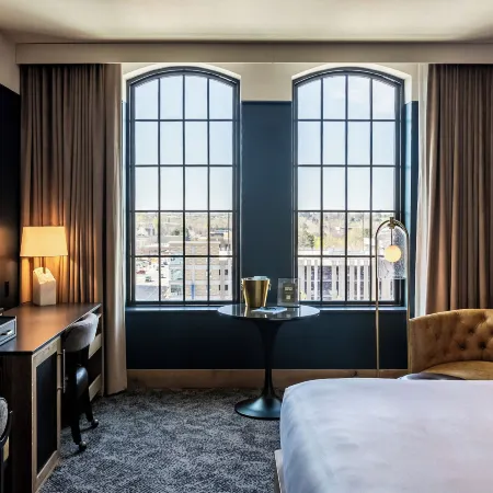 Hotel Renegade
