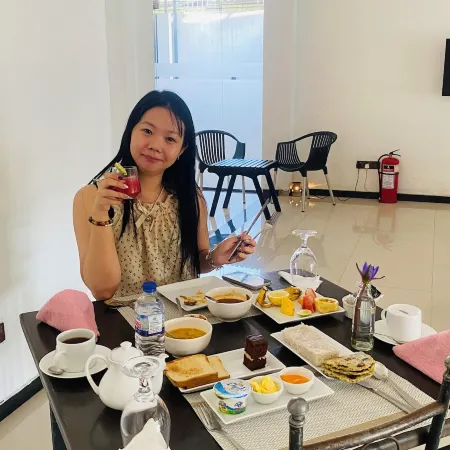 H M C Leisure Villa Devinuwara