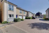Modern Cambridge Home Business & Holiday Stays