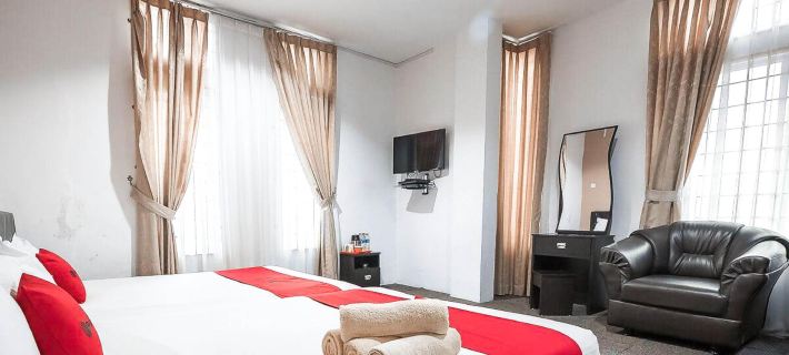 RedDoorz @ Batam Center 2 Hotels in Batam