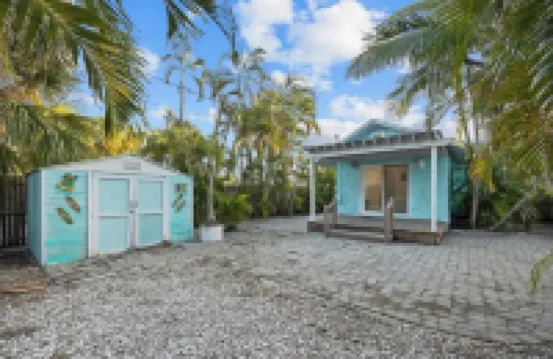 棕櫚灣隱居處兩卧靠近海灘