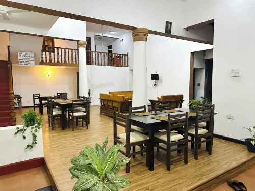 New Rani Inn - Pensions