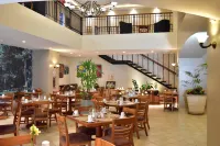 Sleep Inn Hotel Paseo Las Damas - Breakfast