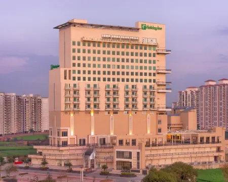 Holiday Inn GURUGRAM SECTOR 90 by IHG Hotels in Gurugram