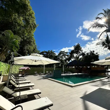 Holiday Beach Hotel