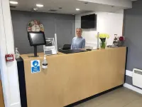 Warrington Motel, J20 M6 Lymm Services - Cho phép mang theo thú cưng
