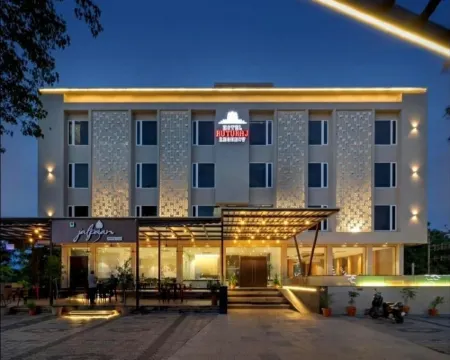 Hotel Ruturaj Regency Hotels in Dhule