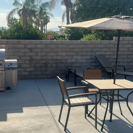 Walking distance to Stagecoach and Coachella Valley Music Festival.