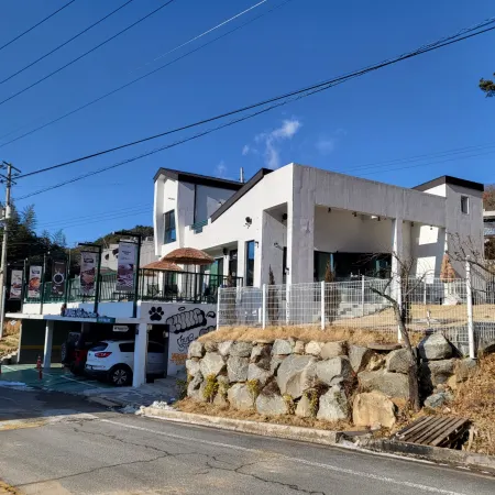 Damyang Dog Pension