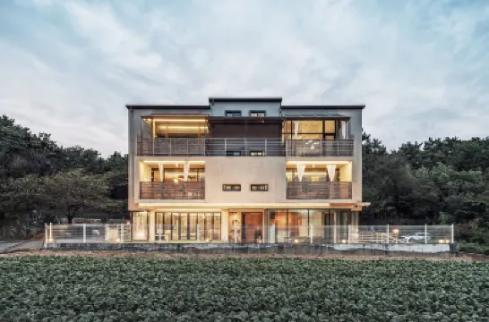 Busan Gijang Groove Stay 鄰近日光的酒店
