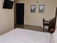 The Lion Pub & Hotel Hotels in Mount Lavinia