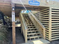 Finlandia: 3BR Avon cottage. Dog-friendly - steps from pristine beach!