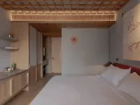 Wake Medellin - Bintang 5
