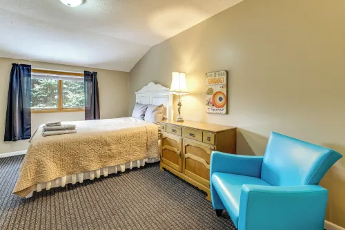 Family Escape in Crystal Mtn Resort! 13 Mi to Lake - 3-Star