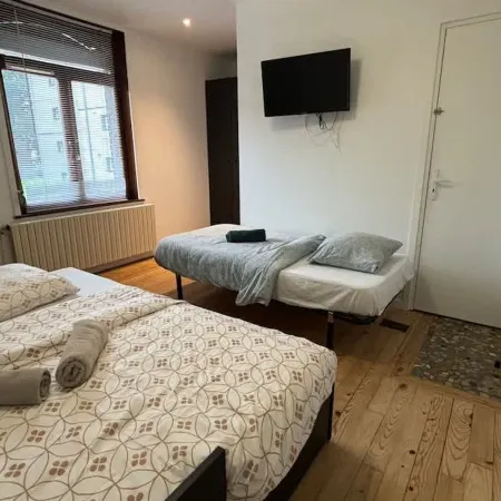 Maison 5 Chambres et Parking Gratuit