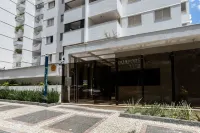Apartamento com 3 Quartos e Garagem no Setor Bueno - 4-Star