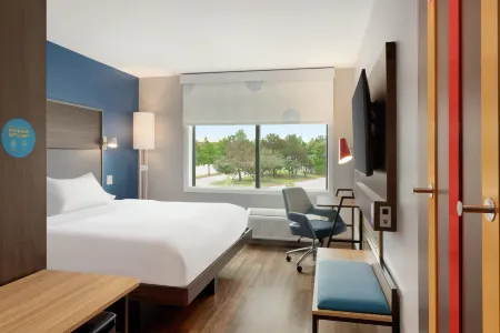 Tru by Hilton Frisco Dallas