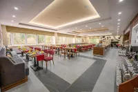 Sunday Schwarzbachtal Hideaway Resort - servizio colazione