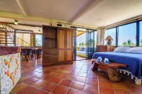 Hotel Casamar Suites