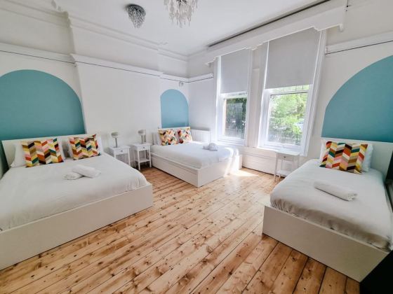 Sleeps 20 Ashton Mansion by City SuperHost