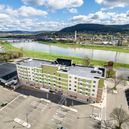 Hilton Garden Inn Corning Downtown Отели в г. Корнинг