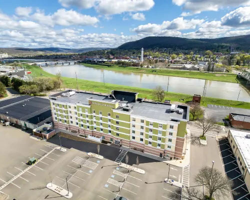 Hilton Garden Inn Corning Downtown Hotels in Corning