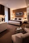 Stelle Hotel the Businest