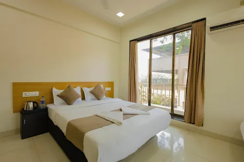 Ilif 2801 Dream Holidays, Lonavala