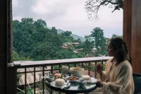 Baan Nhuer Mek - Mountain view