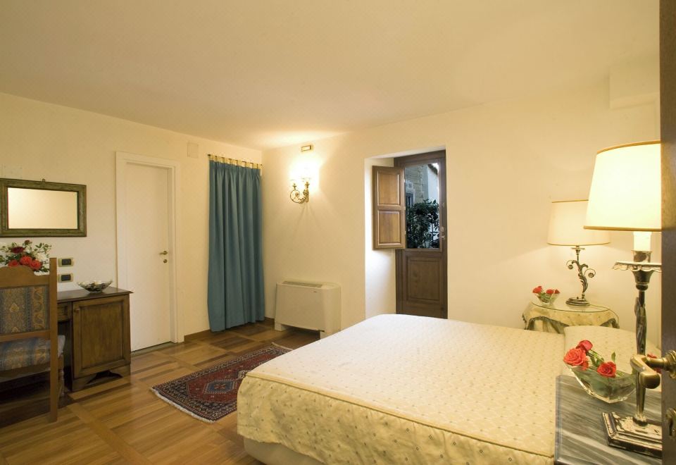 Hotel Scilla - Housity