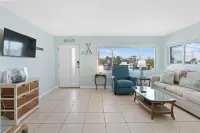 Crescent Shore 201 by Sun Palace Vacations - Apartments