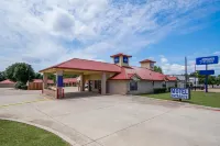 Americas Best Value Inn-Weatherford - موقف سيارات