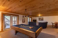 Happy Trees Cabin - et Friendly Spacious Cabin With Pool Table 15min to Boone - Feriehus