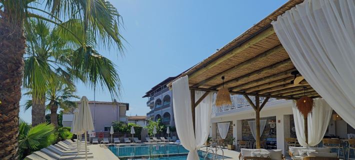 Tropical Hotels in Pallini