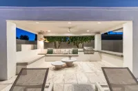 NEW The Dreyfus Resort Pool Designer Home - Bungalows