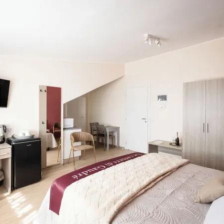 Le Camere di Gaudré Отели в г. Эболи