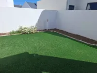 OosiesRus - Charming Langebaan Villa with Garden View - พร้อมWifi