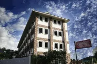Selina Place - 3 stelle