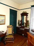 Luxury Lodging in the Heart of Historic Downtown Gonzales - Homestays